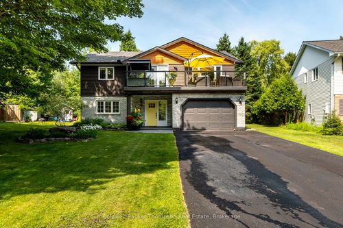 19 Beechwood Path, Huntsville, ON, P1H1S6 | Card Image