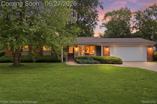 2964 Wallsend Dr, Waterford, MI, 48329-3362 | Card Image