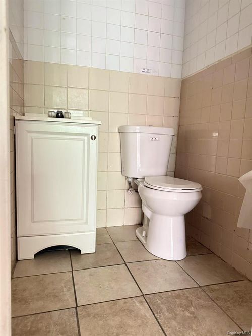 2r-rear-unit-36-22 Union Street, New York, NY, 11354 | Card Image