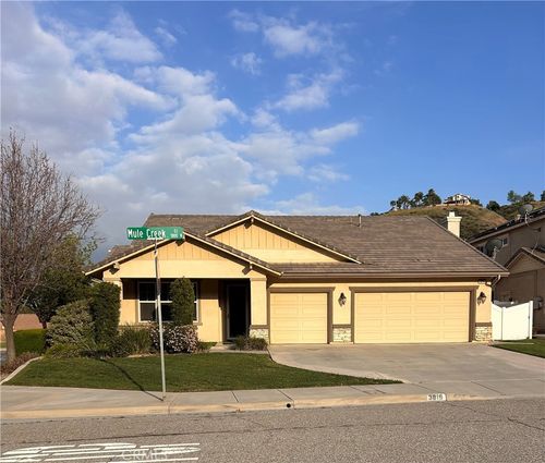 3819 Mule Creek Ct, San Bernardino, CA, 92407-4203 | Card Image
