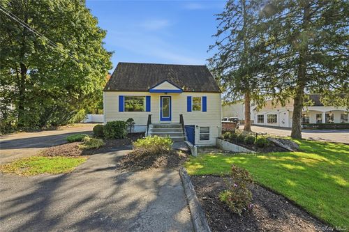 2123 Crompond Rd, Cortlandt, NY, 10567 | Card Image