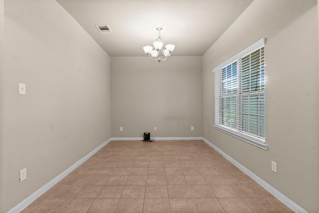 2827 Lockeridge Oaks Dr, House other with 4 bedrooms, 3 bathrooms and 2 parking in Spring TX | Image 7
