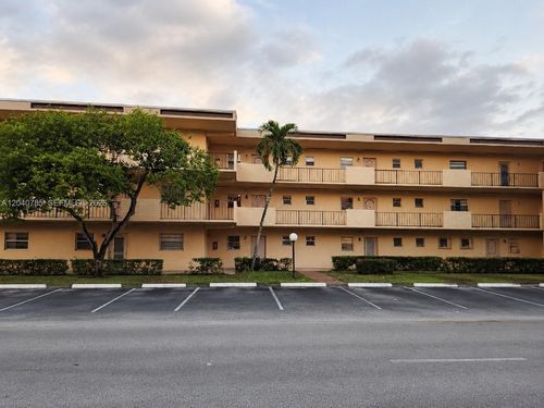 306-301 Cambridge Rd, Hollywood, FL, 33024-1176 | Card Image
