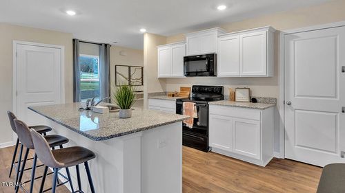 1092 Edison Road, Gray, TN, 37615 | Card Image