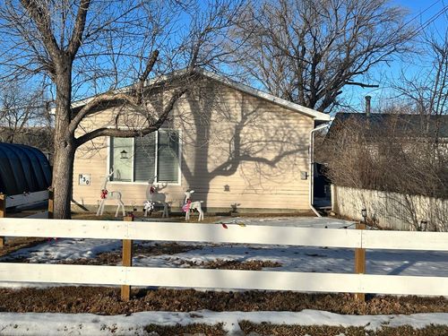 930 Newcastle Trail, Drumheller, AB, T0J0Y2 | Card Image