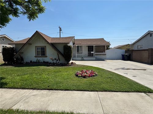 20608 Hawaiian Ave, Lakewood, CA, 90715 | Card Image