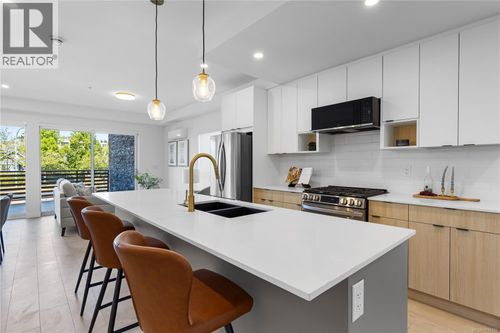 101-2629 Millstream Rd, Langford, BC, V9B3R8 | Card Image