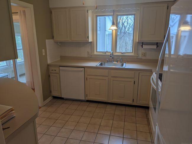29 Horn Rd, House other with 3 bedrooms, 2 bathrooms and 4 parking in Windham CT | Image 4