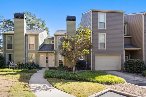1105 Riverbend Club Dr Se, Atlanta, GA, 30339-2811 | Card Image