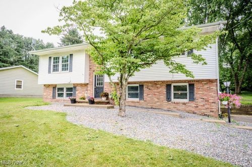 503 W Pidgeon Rd, Salem, OH, 44460-4129 | Card Image