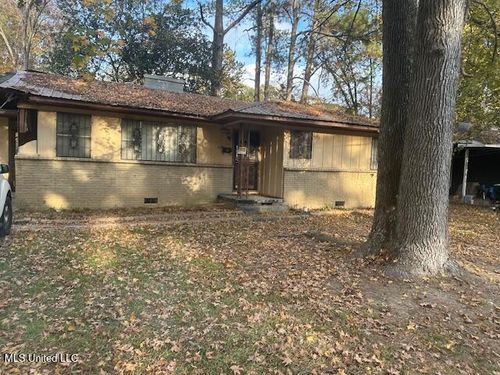 425 Springfield Cir, Jackson, MS, 39209-2431 | Card Image