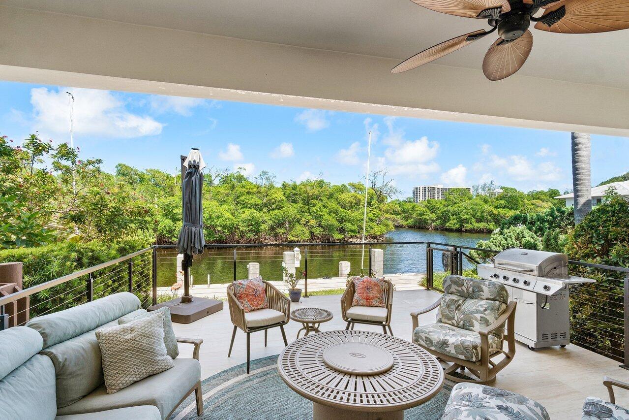 Boca Marina Ct, Boca Raton, FL 33487