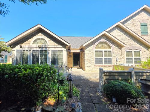 b-812 Wynnshire Dr, Hickory, NC, 28601-7346 | Card Image
