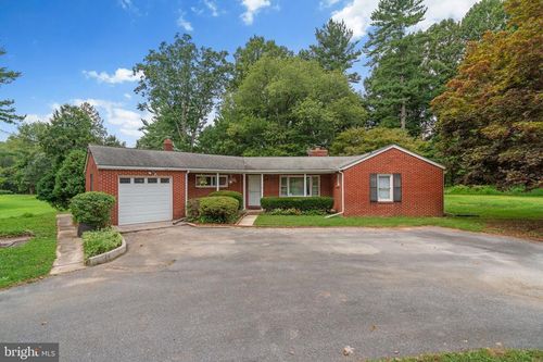 900 Hoods Mill Rd, COOKSVILLE, MD, 21723-9708 | Card Image