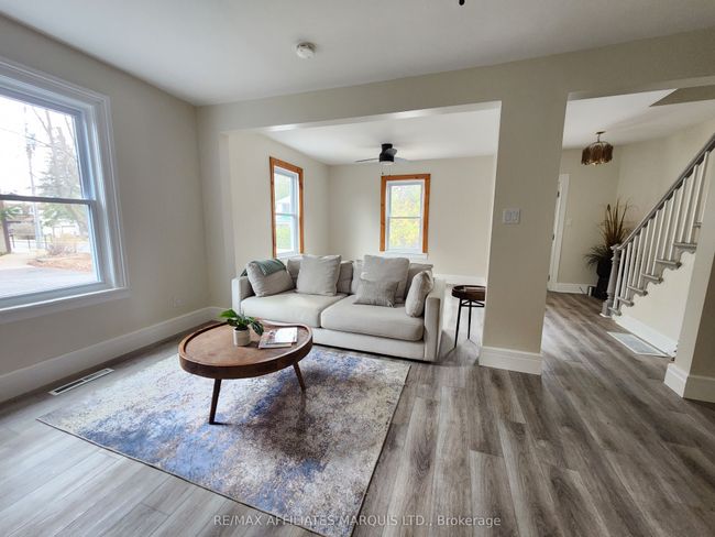 14 Oak St, House attached with 3 bedrooms, 2 bathrooms and 2 parking in Lancaster ON | Image 4