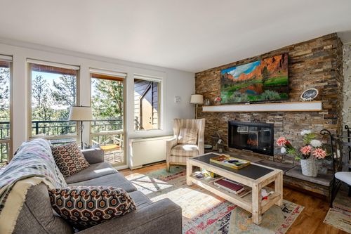 12371238-18575 Sw Century Drive, Bend, OR, 97702 | Card Image