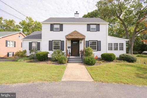 511 S Church St, Charles Town, WV, 25414-1313 | Card Image