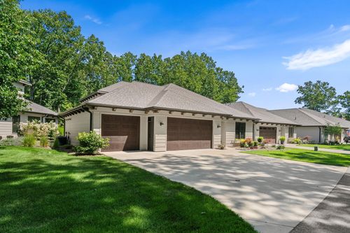 2045 Ottawa Beach Rd, Holland, MI, 49424-2477 | Card Image