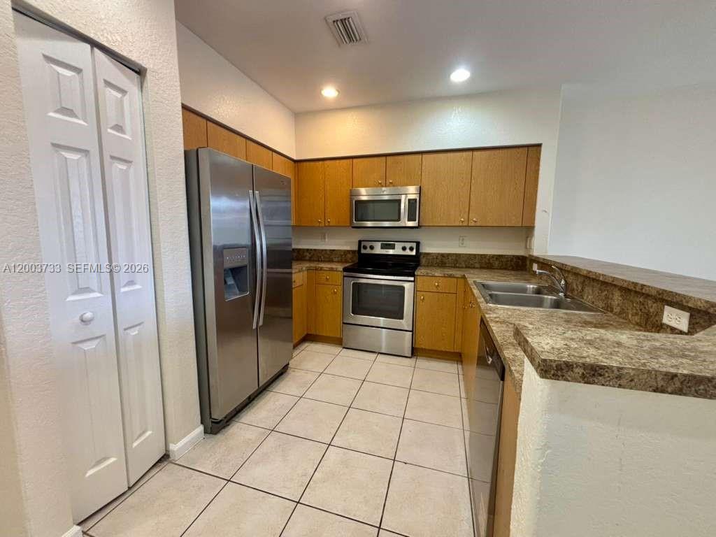 Residential Lease in Miramar 4