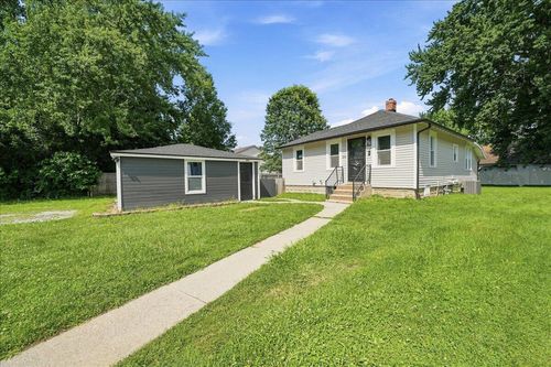 252 S 21st St, Chesterton, IN, 46304 | Card Image