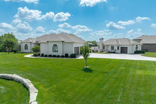 2901 W Crystal Beach St, Wichita, KS, 67204-2410 | Card Image