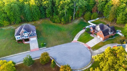 1444 Leighton Dr, Soddy Daisy, TN, 37379-9127 | Card Image