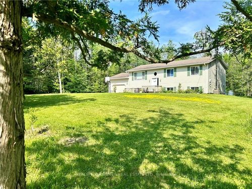 322 Gardiner Rd, Drummond/North Elmsley, ON, K7H3C8 | Card Image