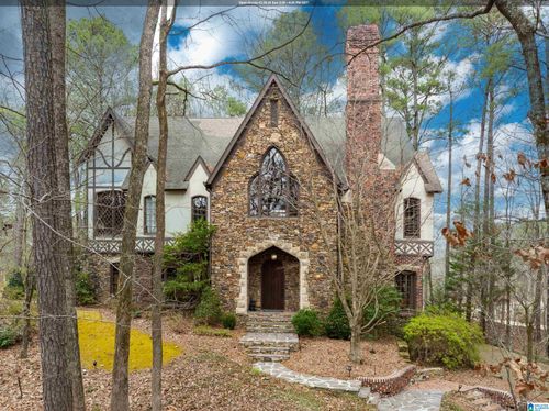 1075 Country Club Cir, Hoover, AL, 35244-1483 | Card Image
