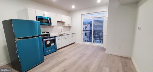 2-2036 Germantown Ave, PHILADELPHIA, PA, 19122-1422 | Card Image