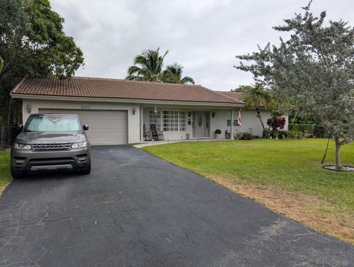 8303 Nw 35th Ct, Coral Springs, FL, 33065-4524 | Card Image