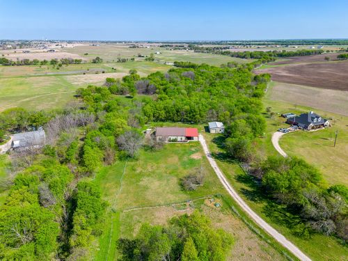 201 Curry Rd, Waxahachie, TX, 75167-7914 | Card Image