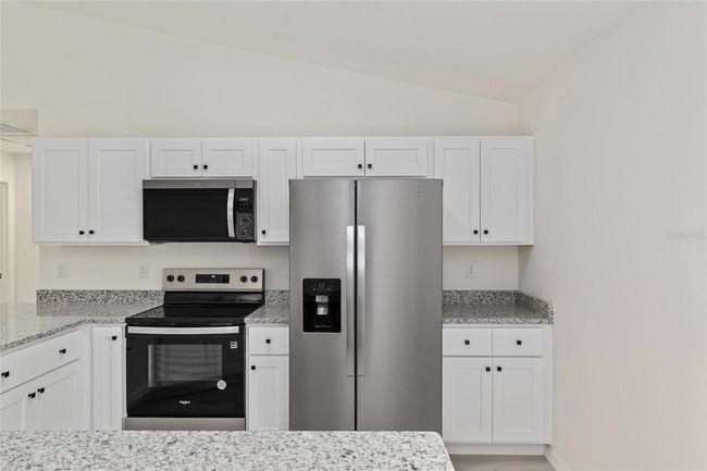 24375 Nw Foxglove Ln, House other with 3 bedrooms, 2 bathrooms and null parking in DUNNELLON FL | Image 9