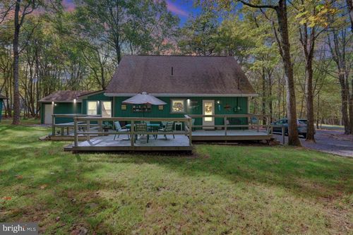 106 Burnshaw Ln, Albrightsville, PA, 18210-3529 | Card Image