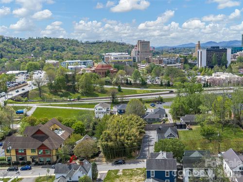 9999 Clayton Street, Asheville, NC, 28801 | Card Image