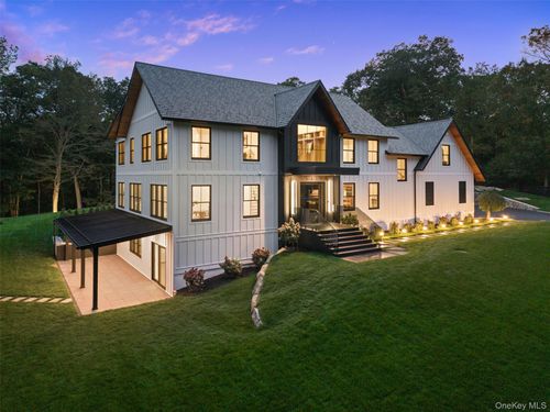 45 Pine Hill Dr, South Salem, NY, 10590-1510 | Card Image