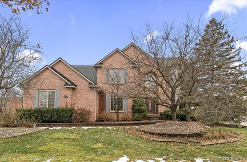 22165 Chase Dr, Novi, MI, 48375-4772 | Card Image