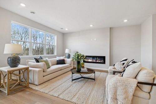 1100 Annacotte Ln, Rosemount, MN, 55068-2967 | Card Image
