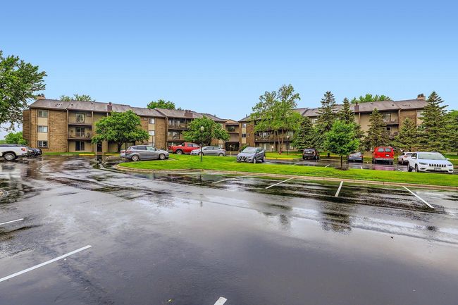 APT-117 - 3420 Golfview Dr, Condo with 2 bedrooms, 1 bathrooms and null parking in Eagan MN | Image 27