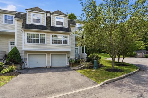 3f-179 Isis Dr, Newburgh, NY, 12550-2590 | Card Image