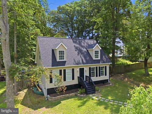 154 Woodmount Dr, Colonial Beach, VA, 22443-3407 | Card Image