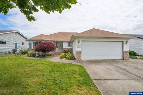 1990 Camellia Way, Woodburn, OR, 97071-2754 | Card Image
