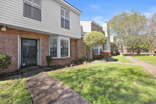 9817 Siegen Ln, Baton Rouge, LA, 70810-4704 | Card Image
