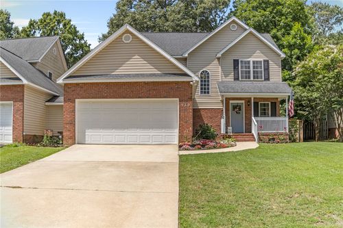 139 Ashton Ln, Anderson, SC, 29621-2167 | Card Image