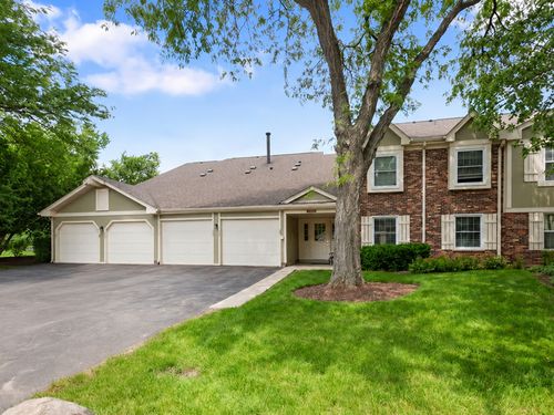 235-235 Blossom Ct, Buffalo Grove, IL, 60089-2404 | Card Image