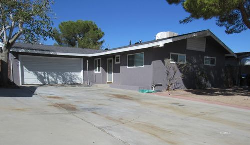 223 Peg St, Ridgecrest, CA, 93555 | Card Image