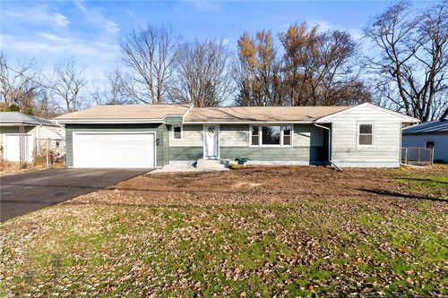 154 Westside Dr, Gates, NY, 14624-4117 | Card Image