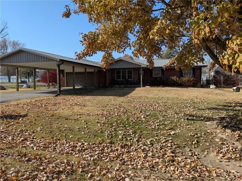 4 Curry Dr, Paris, IL, 61944-9703 | Card Image