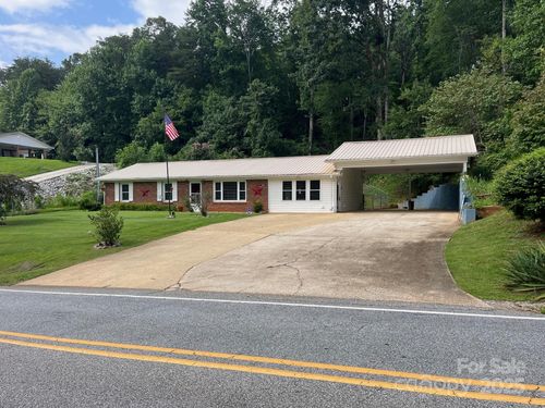 2534 Nix Creek Rd, Marion, NC, 28752-9613 | Card Image