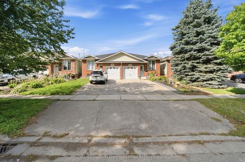 118 Marlborough St, Brantford, ON, N3S7Y2 | Card Image