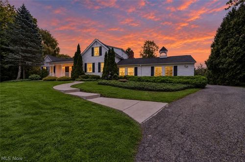 8233 Music Street, Chagrin Falls, OH, 44022 | Card Image